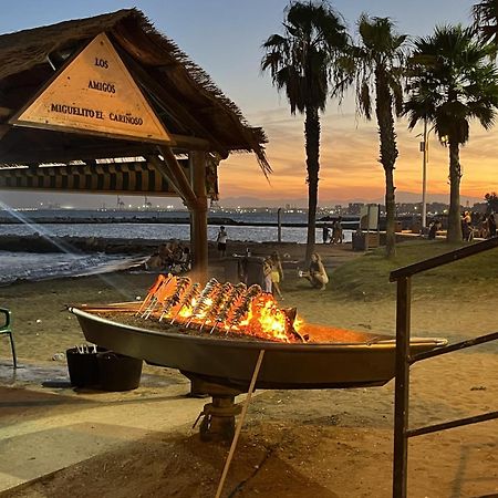 La Casa De La Playa Leilighet Málaga Eksteriør bilde